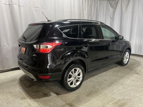 Used 2017 Ford Escape SE w/ Equipment Group 201A AWD/4WD image 6