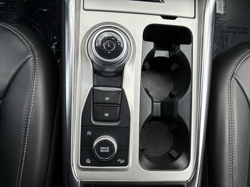 Used 2024 Ford Explorer XLT w/ Equipment Group 202A AWD/4WD image 20