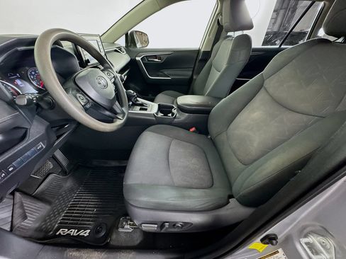 Used 2019 Toyota RAV4 XLE w/ Convenience Package AWD/4WD image 20