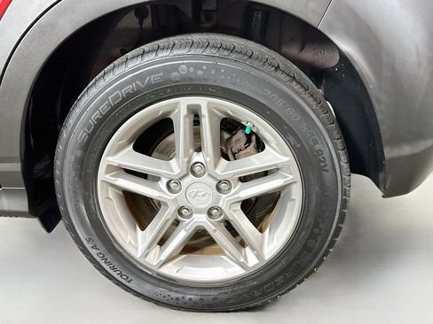 Used 2019 Hyundai Kona SE FWD image 28