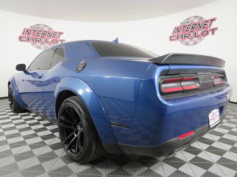 Used 2021 Dodge Challenger R/T Scat Pack RWD image 5