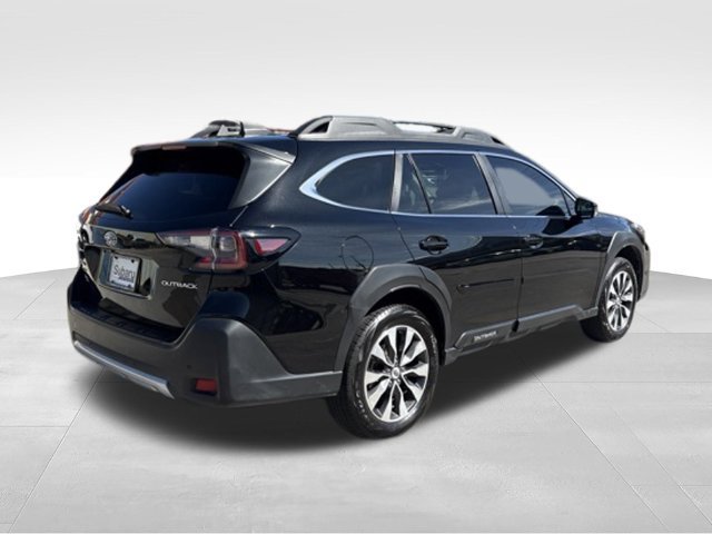Used 2025 Subaru Outback Limited AWD/4WD image 7