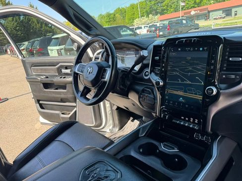 Used 2022 RAM 2500 Laramie AWD/4WD image 25