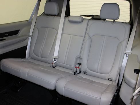 Used 2024 Jeep Wagoneer L Series III w/ Premium Group I AWD/4WD image 6