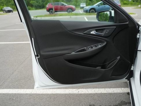 Used 2023 Chevrolet Malibu LT FWD image 13
