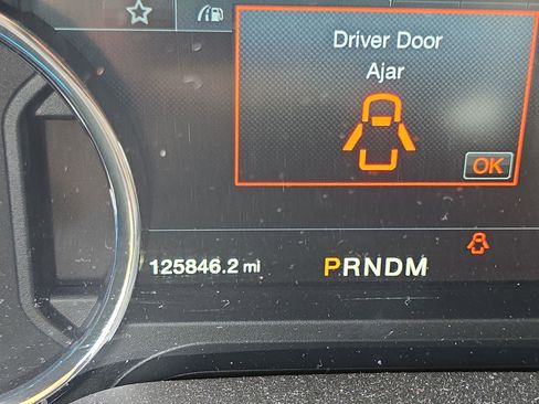 Certified 2018 Ford F150 Lariat image 15