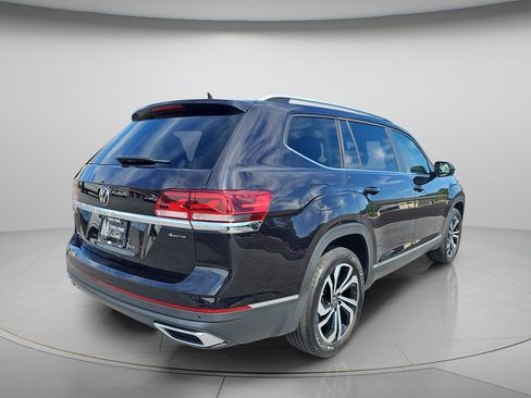 Used 2023 Volkswagen Atlas SEL AWD/4WD image 3
