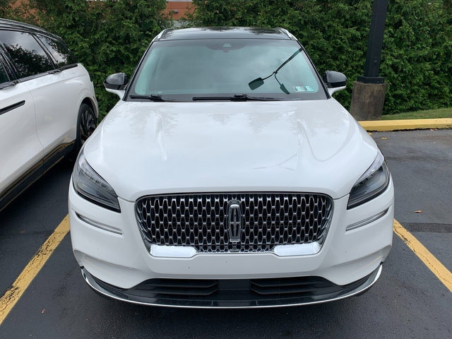 Used 2020 Lincoln Corsair AWD w/ Premium Package image 3