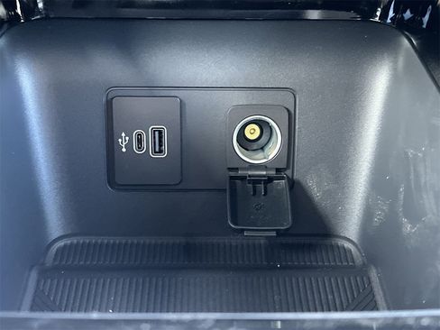 New 2026 Ford Explorer Platinum image 7