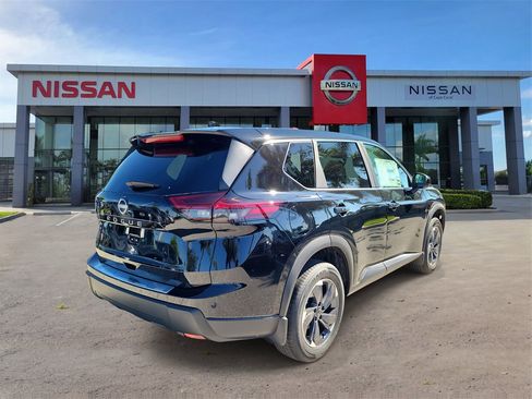 New 2026 Nissan Rogue SV image 2