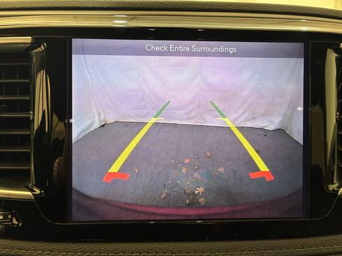 Used 2019 Chrysler Pacifica Limited FWD image 23