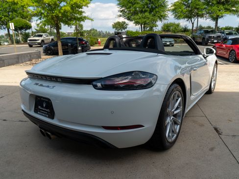Used 2024 Porsche 718 Boxster S RWD image 31