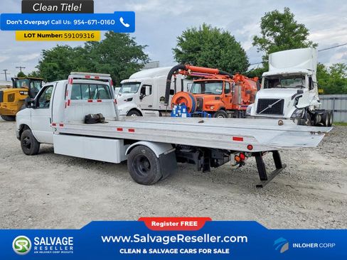 Used 2017 Ford E-450 and Econoline 450 Super Duty w/ Shuttle Bus Prep Package RWD image 3