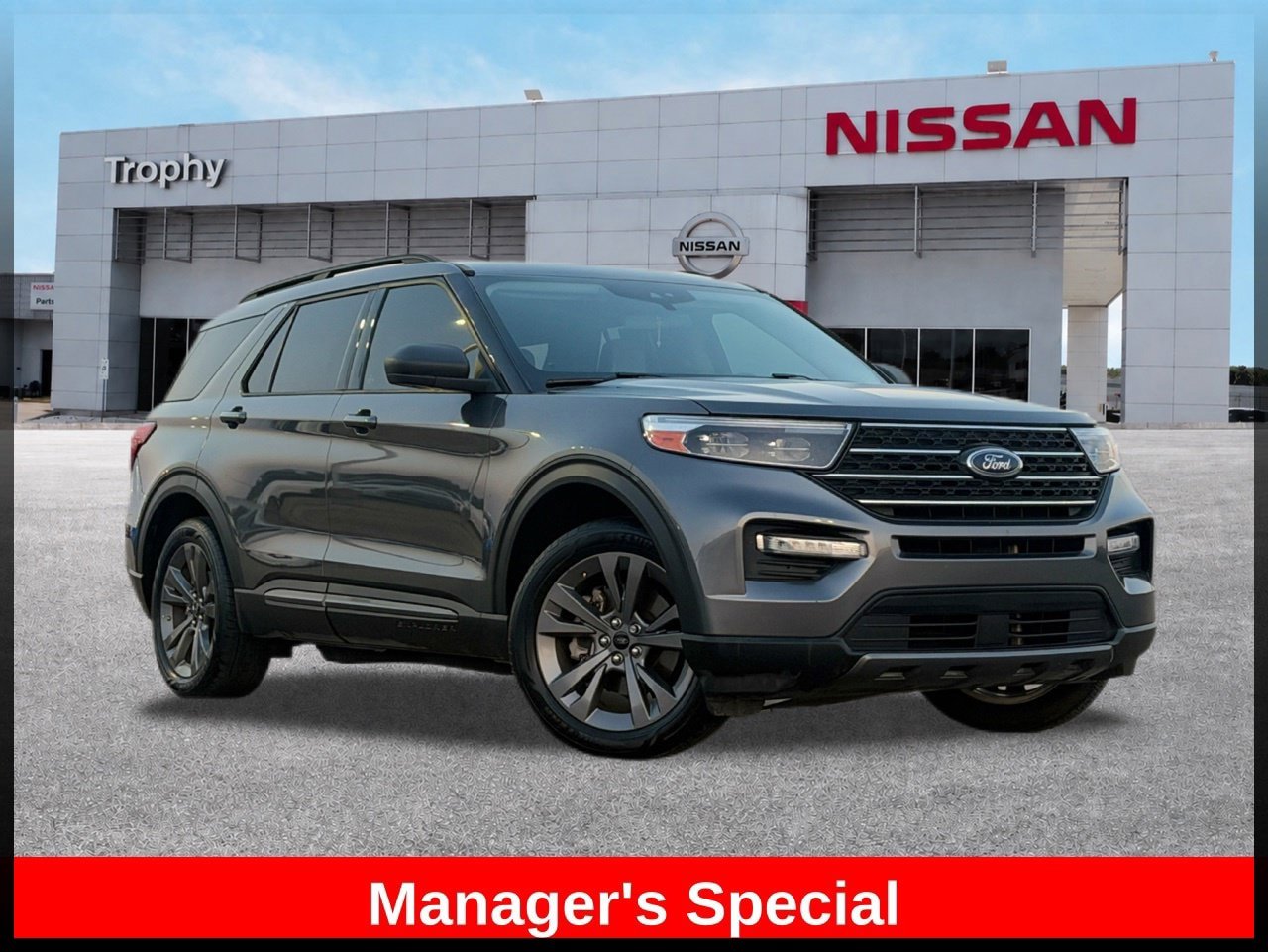 Used 2021 Ford Explorer XLT w/ Equipment Group 202A RWD image 1