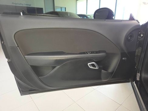 Used 2016 Dodge Challenger R/T w/ Driver Convenience Group RWD image 13