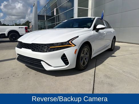 Used 2022 Kia K5 LXS FWD image 3