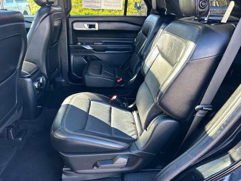 Used 2020 Ford Explorer Limited image 9