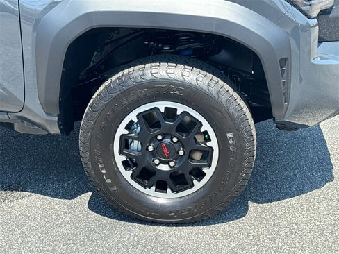 New 2025 Toyota Tacoma TRD Off-Road image 12