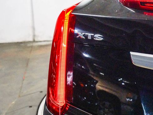 Used 2017 Cadillac XTS Luxury FWD image 11