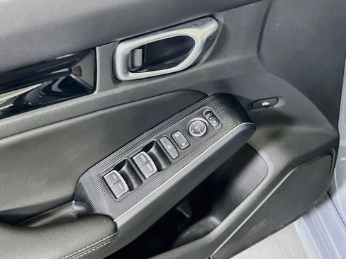 Used 2023 Honda Civic Touring image 17