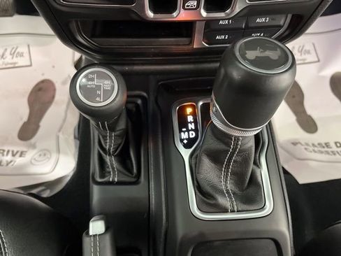 Used 2022 Jeep Wrangler Unlimited Sahara w/ Cold Weather Group image 30