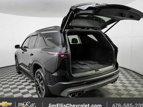 Certified 2025 Chevrolet Traverse LT w/ Enhanced Driving Package FWD image 35