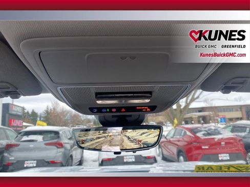 New 2026 GMC Terrain Denali w/ LPO, Floor Liner Package image 32