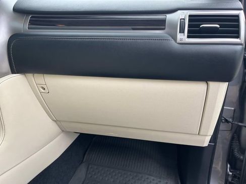 Used 2023 Lexus GX 460 Premium image 29