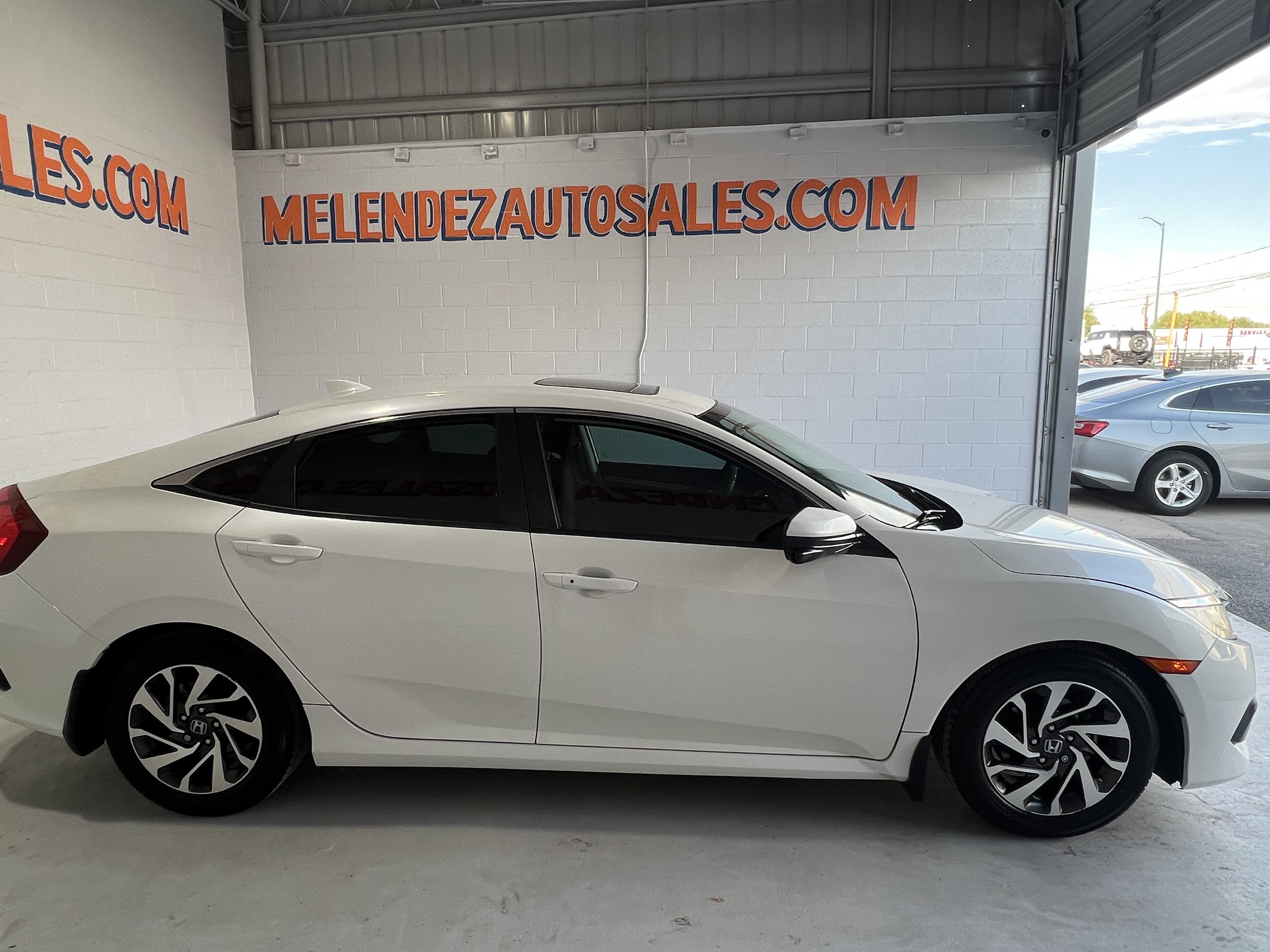 Used 2018 Honda Civic EX image 7