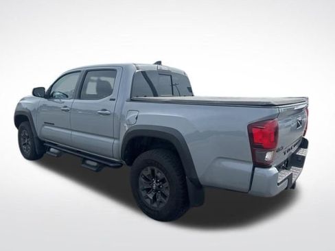 Used 2021 Toyota Tacoma SR5 w/ Trail Edition AWD/4WD image 3