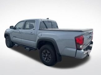 Used 2021 Toyota Tacoma SR5 w/ Trail Edition AWD/4WD video 3