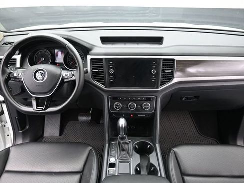 Used 2019 Volkswagen Atlas SE FWD image 14