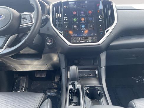 Used 2023 Subaru Ascent Limited w/ Technology Package AWD/4WD image 18