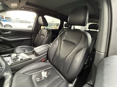 Used 2019 Audi Q7 3.0T Prestige w/ Prestige Package image 4
