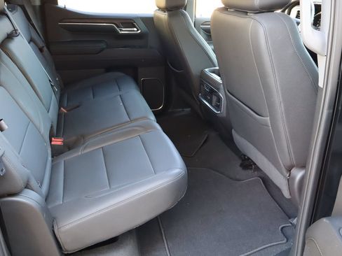 Used 2024 GMC Sierra 1500 SLT RWD image 17