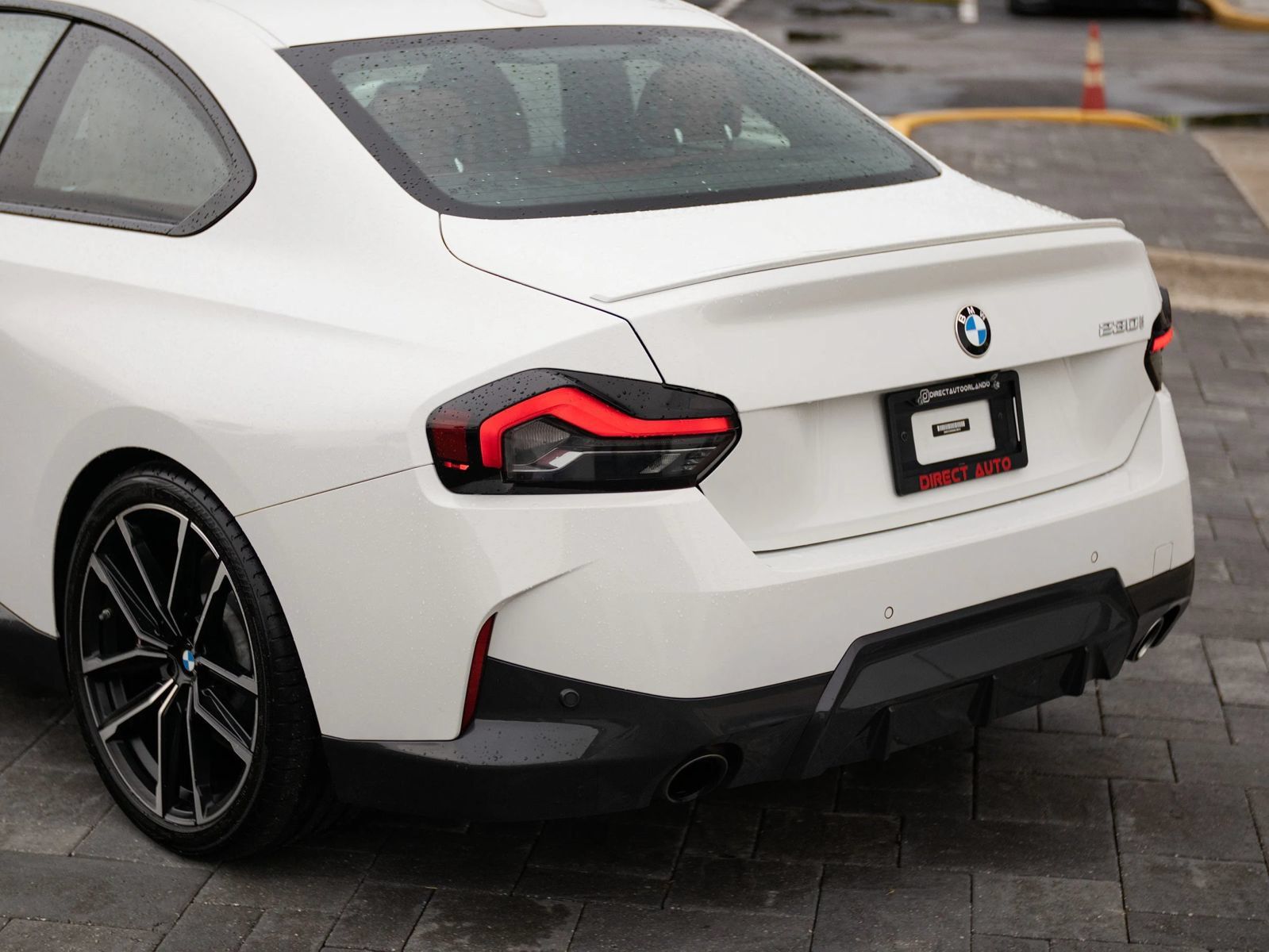 Used 2022 BMW 230i Coupe w/ M Sport Package RWD image 11