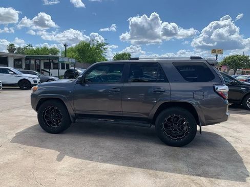Used 2019 Toyota 4Runner SR5 RWD image 9
