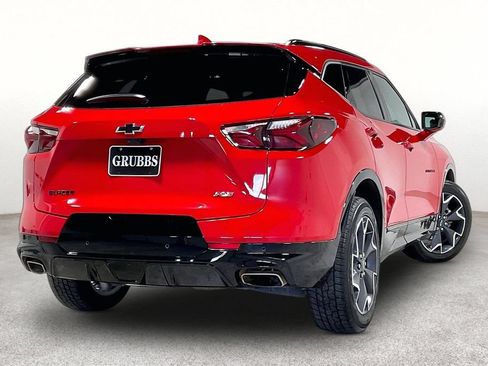 Used 2022 Chevrolet Blazer RS w/ Enhanced Convenience Package FWD image 2