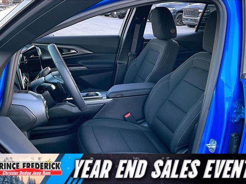 Used 2025 Chevrolet Equinox EV LT image 20