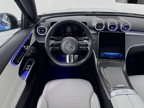 Used 2025 Mercedes-Benz C 300 4MATIC Sedan image 23