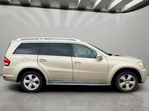 Used 2012 Mercedes-Benz GL 450 4MATIC image 5