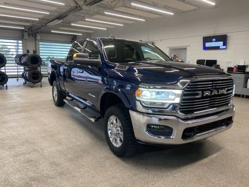 Used 2019 RAM 2500 Laramie AWD/4WD image 3