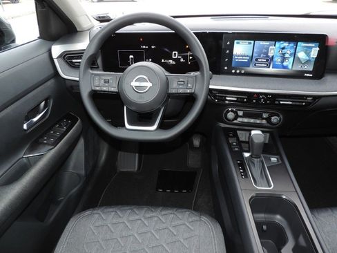 New 2026 Nissan Kicks SV image 19