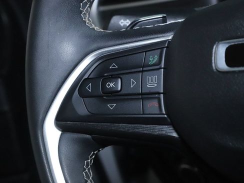 Used 2023 Jeep Grand Cherokee Laredo X AWD/4WD image 22