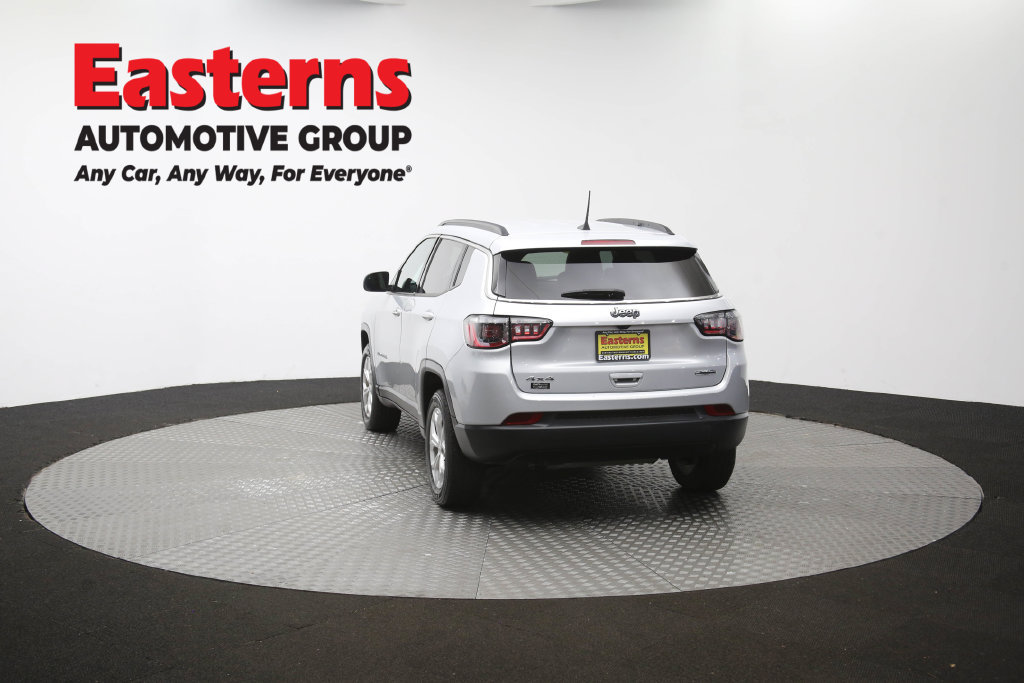 Used 2024 Jeep Compass Latitude AWD/4WD image 38