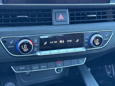 Used 2021 Audi A4 2.0T Premium w/ Convenience Package image 23