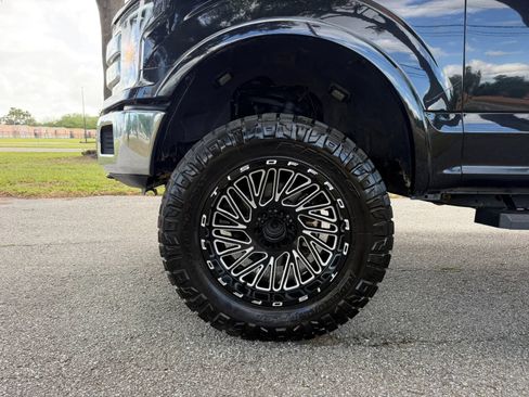 Used 2019 Ford F150 Lariat w/ Trailer Tow Package AWD/4WD image 21