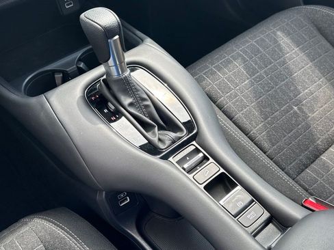 Certified 2023 Honda HR-V LX image 21
