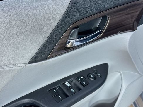Used 2017 Honda Accord EX image 20
