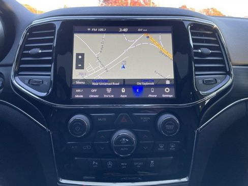 Used 2020 Jeep Grand Cherokee Limited w/ Luxury Group II image 21